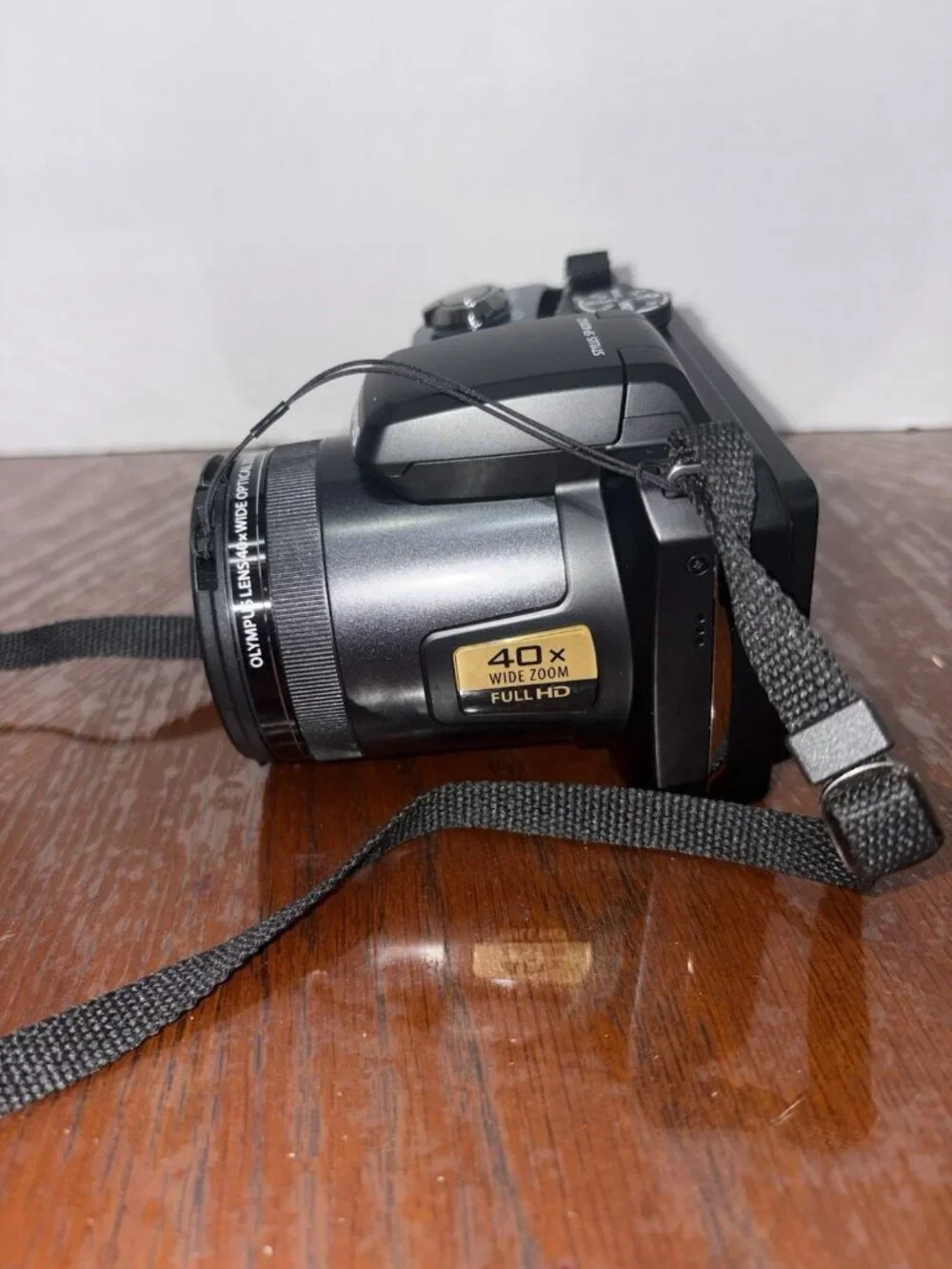 Olympus STYLUS SP-820UZ Digital Camera 40 X  Wide Zoom  Full HD Tested